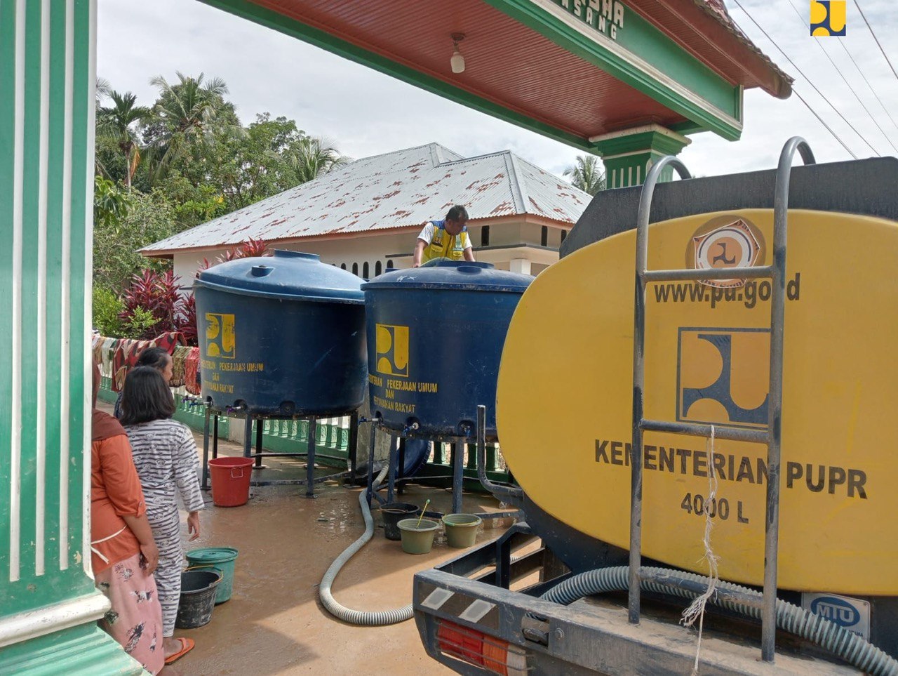 Bantuan Air Bersih Di Lokasi Terdampak Banjir Sumatra Barat Dikerahkan