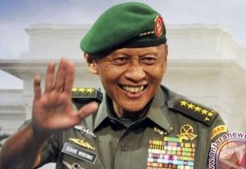 Mengenang Jasa Pramono Edhie Wibowo Atas Pendakian Everest 1997