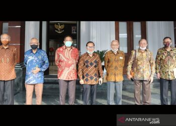 Mahfud Dampingi Purnawirawan TNI Bertemu Jokowi di Istana Bogor