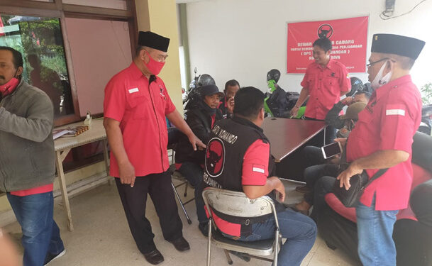 PDIP Surabaya Buat Laporan soal Pembakaran Bendera Partai