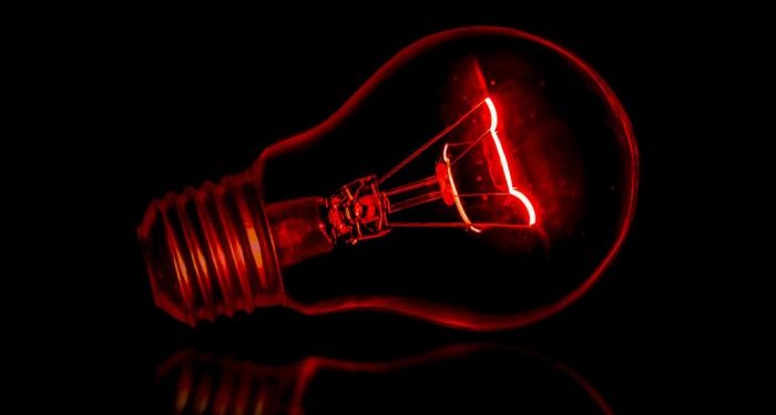 Hacker Ternyata Dapat ‘Nguping’ Percakapan Hanya Berbekal Bola Lampu!