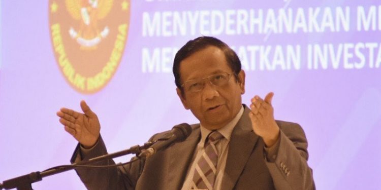 Mahfud Komentari Ringannya Tuntutan Jaksa di Kasus Novel