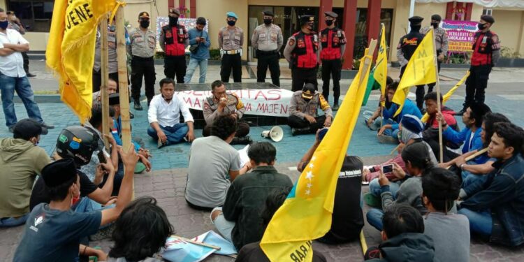 Solidarita Mahasiswa Majene ke Kader PMII Korban Represif Oknum Polri
