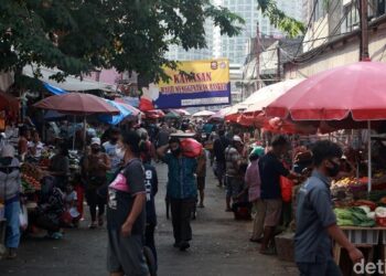 Kebayoran Lama-Gondangdia Tambah Panjang Daftar Pasar ‘Disasar’ Corona