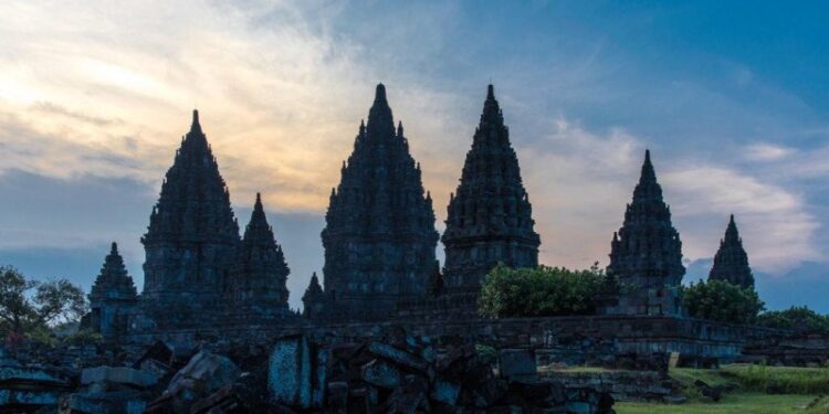 Prambanan dan Ratu Boko Terapkan Protokol saat Uji Coba Buka Destinasi