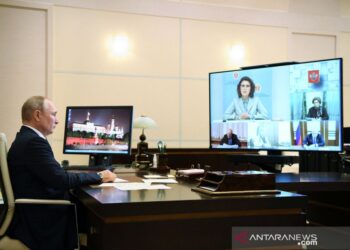 Rakyat Rusia Beri Putin Hak Berkuasa hingga 2036