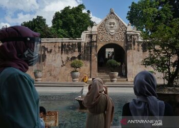 Kasus Covid-19 Bertambah 1.671, Pasien Sembuh Bertambah 1.190