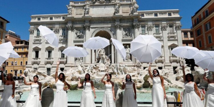 Khawatir soal Corona, Italia Larang Masuk Wisatawan 13 Negara