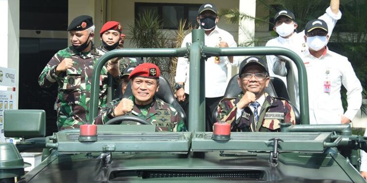 Mahfud: Pemerintah Bahas Draf Perpres Pelibatan TNI Tangani Terorisme