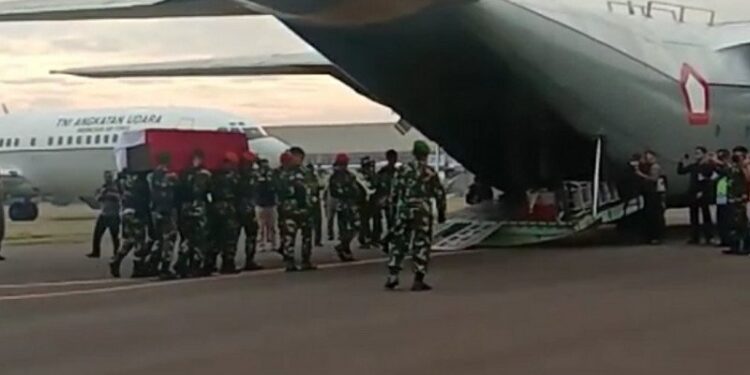 Panglima TNI Hadiri Pelepasan Jenazah Prajurit yang Gugur di Kongo