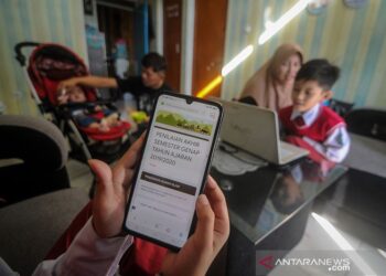 Paket Data Internet Dikeluhkan Mahal untuk PJJ, Ini Kata Kominfo