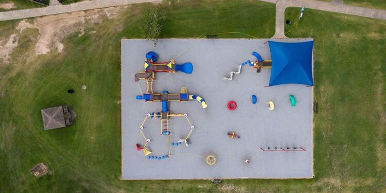 WHO Catat Rekor Kenaikan Harian Kasus Corona Global