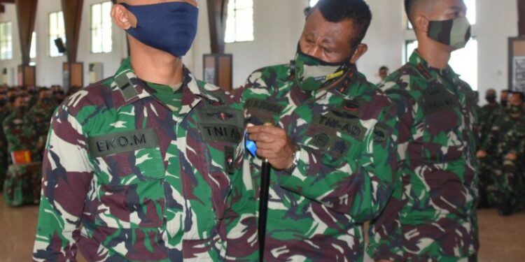 Pergeseran Pasukan BKO TNI AD di Papua Barat