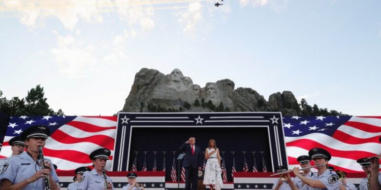 Trump Ulangi Sumpah Kalahkan “Kiri Radikal” Dalam Pidato Kemerdekaan