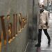 Wall Street Melonjak, Indeks Dow Jones Melonjak 369,21 Poin