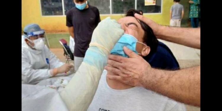 200 Pengungsi Kalideres Jalani Tes Usap di Jakarta Barat