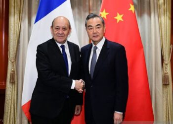 Kepada Menlu Prancis, Wang Yi Nyatakan Siap Bersikap Tegas terhadap AS