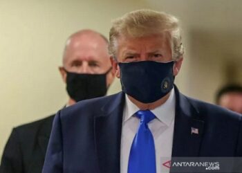 Trump Tandatangani Perintah Eksekutif untuk Turunkan Harga Obat