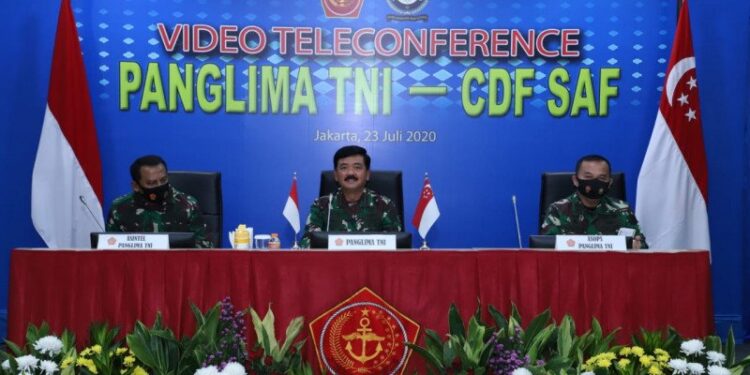 Panglima TNI-Pangab Singapura Bahas Latihan Militer