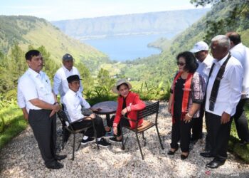 Kaldera Toba Ditetapkan Sebagai UNESCO Global Geopark