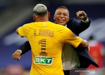 Menang Adu Penalti Atas Lyon, PSG Juarai Piala Liga Prancis