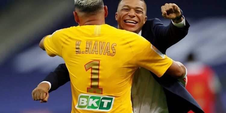 Menang Adu Penalti Atas Lyon, PSG Juarai Piala Liga Prancis