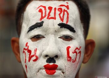 Aktivis Pendesak Reformasi Kerajaan Diburu Polisi Thailand