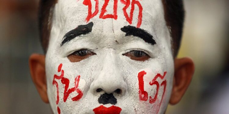 Aktivis Pendesak Reformasi Kerajaan Diburu Polisi Thailand