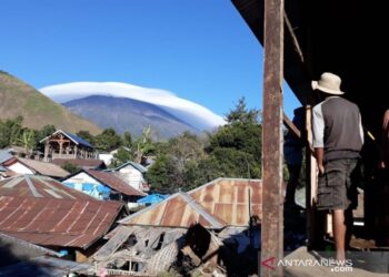 Seluruh Pihak Diajak Lestarikan Rinjani