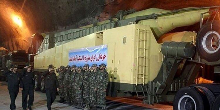 Iran Umumkan Rudal Balistik dan Jelajah