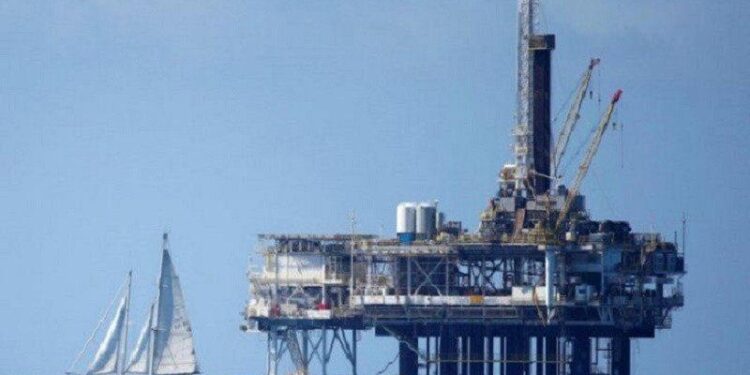 Harga Minyak Jatuh, Dipicu Data Pengangguran AS