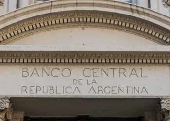 Ekonomi Argentina Diperkirakan Anjlok 12,5 Persen