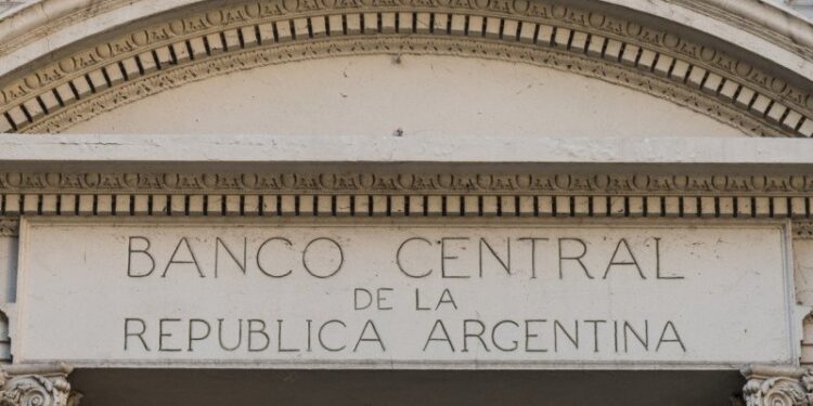 Ekonomi Argentina Diperkirakan Anjlok 12,5 Persen