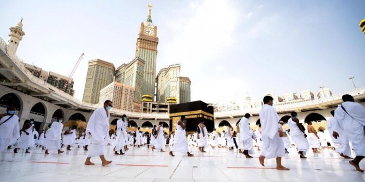 Arab Saudi Berencana Terbitkan Kembali Visa Turis Awal 2021