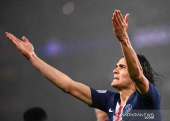Edinson Cavani Resmi Bergabung dengan Setan Merah