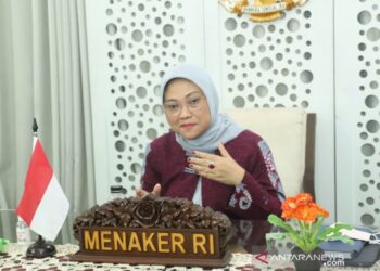 Menaker Minta Buruh Pertimbangkan Ulang Mogok