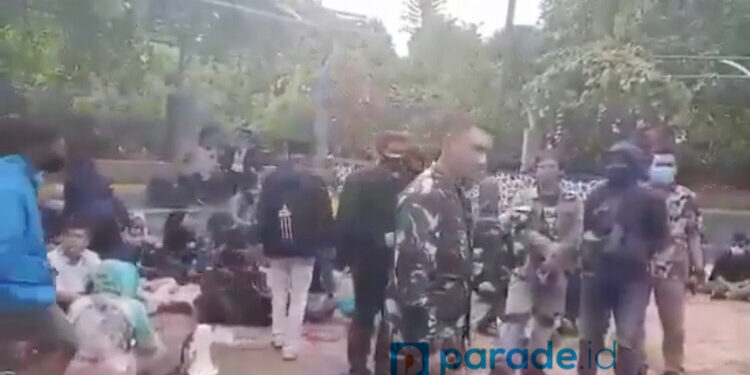 Viral! TNI Bongkar Penyusup dalam Demonstrasi