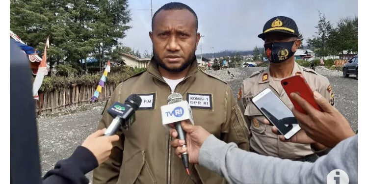 Anggota DPR Apresiasi TNI dalam Kasus Pembakaran Rumah Dinas di Papua