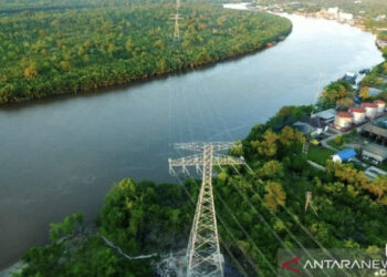 Dorong Investasi, PLN Siapkan Interkoneksi Listrik Kalbar-Kalteng