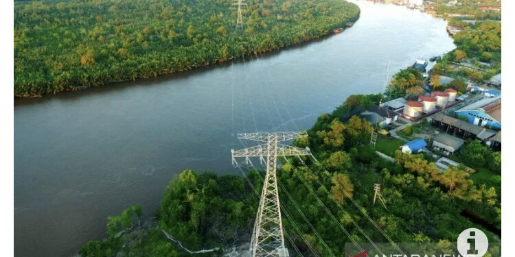 Dorong Investasi, PLN Siapkan Interkoneksi Listrik Kalbar-Kalteng