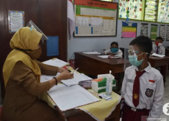 Legislator Minta Pemerintah Kaji Ulang Pembukaan Sekolah