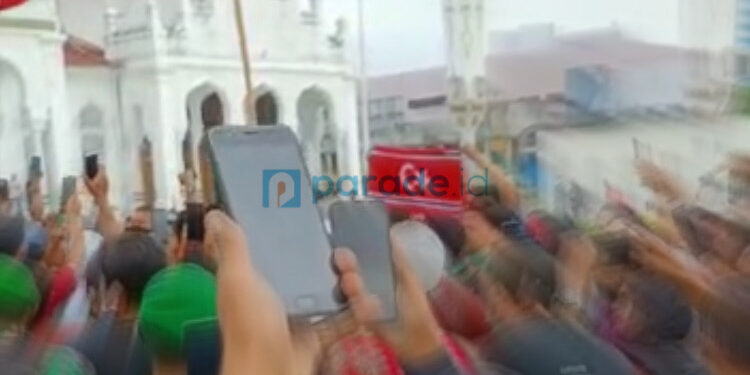 Bendera Bulan Bintang Berkibar di Banda Aceh