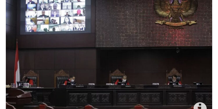 UU Penanganan Covid-19 dan UU Ciptaker Paling Banyak Digugat ke MK