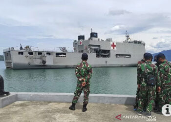 RS terapung TNI AL tiba di Mamuju dan Siap Tangani Pasien Gawat