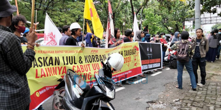 FPR Kawal Persidangan Terduga Pembakaran Mobil Ambulans, Supianto