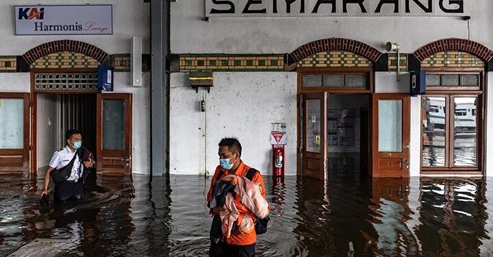 Semarang Banjir, Kemana Anies?