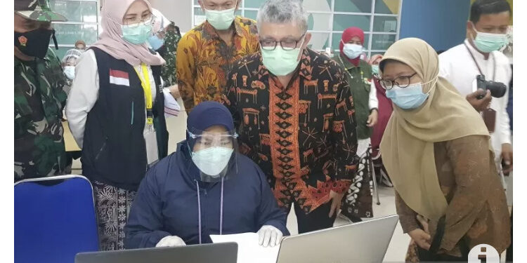 Kemenkes Apresiasi Penerapan Prokes Vaksinasi Calhaj Lansia di Bekasi