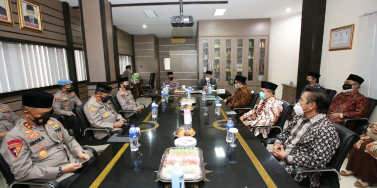 Kapolri Silaturahmi ke Persis