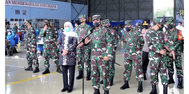Panglima TNI Targetkan Vaksinasi untuk Babinsa Rampung Maret 2021
