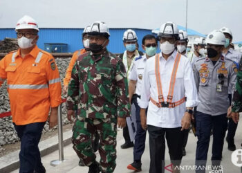 Menhub Tinjau Proyek Kereta Cepat Jakarta-Bandung